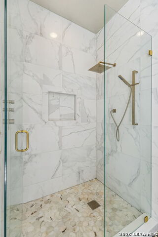 Image 28 of 33 For 130 Crofton Avenue