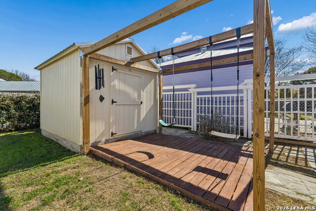 Image 32 of 33 For 130 Crofton Avenue