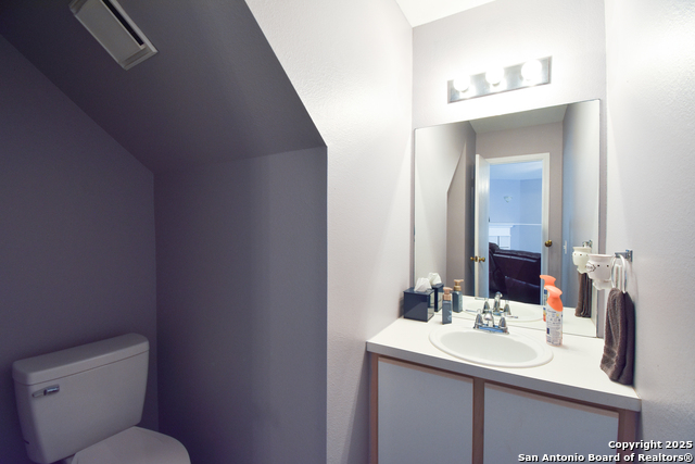 Image 11 of 44 For 10310 Mission Crk