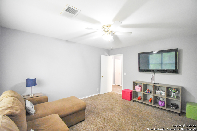 Image 26 of 44 For 10310 Mission Crk