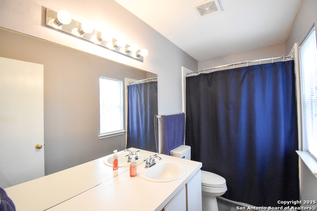 Image 27 of 44 For 10310 Mission Crk