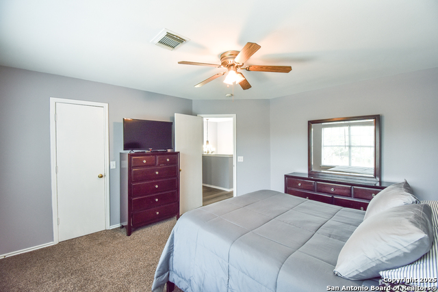 Image 34 of 44 For 10310 Mission Crk