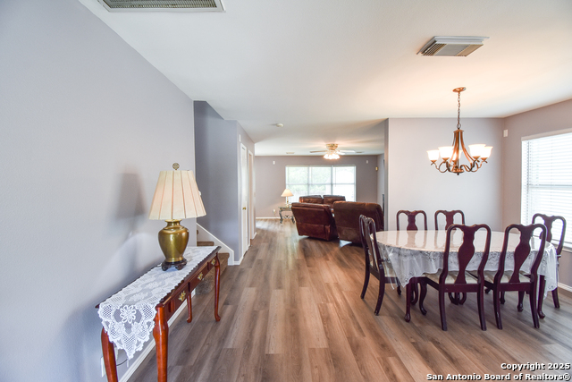 Image 8 of 44 For 10310 Mission Crk