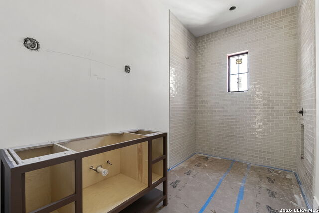 Image 16 of 41 For 107 Fortunate Son