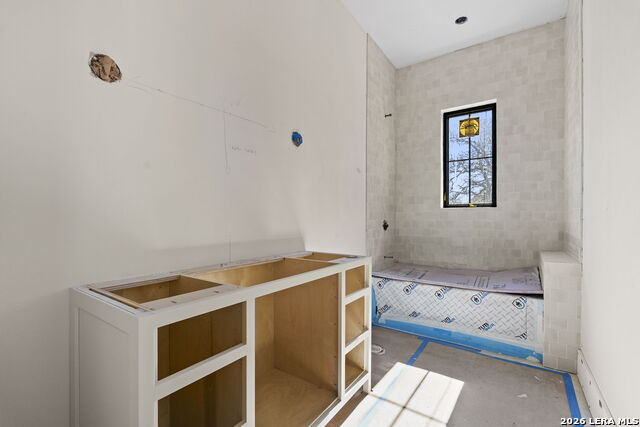 Image 18 of 41 For 107 Fortunate Son