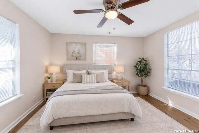 Image 14 of 15 For 827 Rosewood W 6