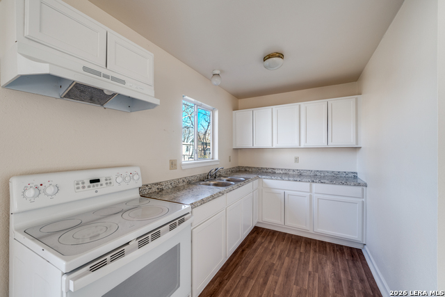 Image 5 of 12 For 827 Horseshoe