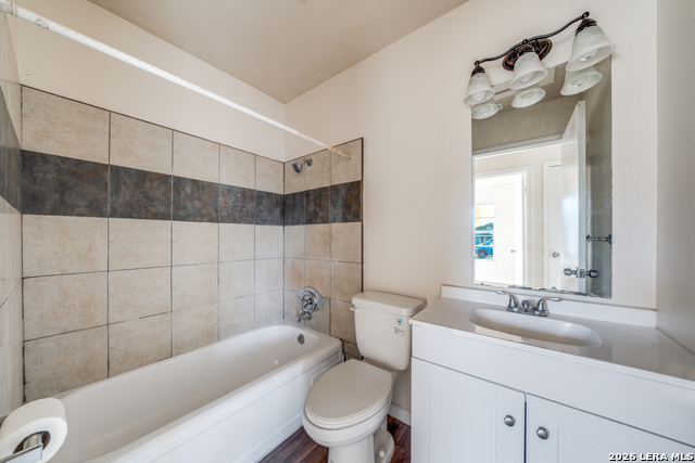 Image 6 of 12 For 827 Horseshoe