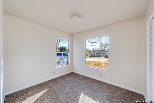 Image 8 of 12 For 827 Horseshoe