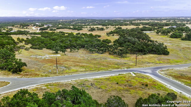 Image 14 of 19 For 701 Windmill Ridge Dr.