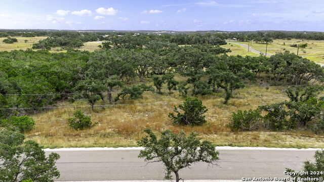 Image 2 of 19 For 701 Windmill Ridge Dr.