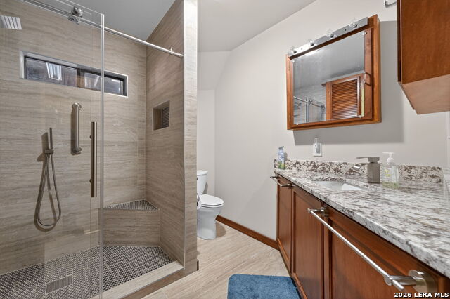 Image 16 of 26 For 218 Whitworth