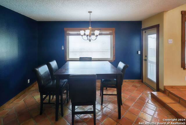 Image 17 of 44 For 16907 Springhill