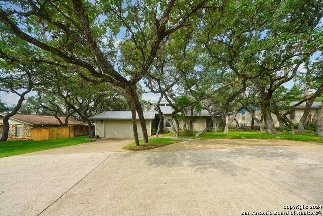 Image 2 of 44 For 16907 Springhill