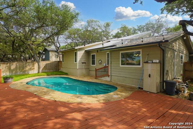 Image 43 of 44 For 16907 Springhill