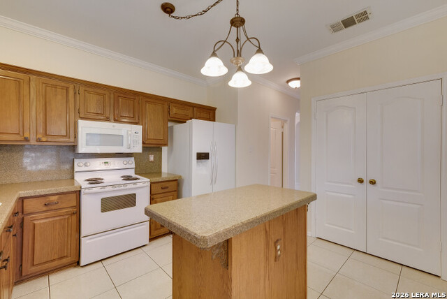 Listing photo id 8 for 16907 Redhorse