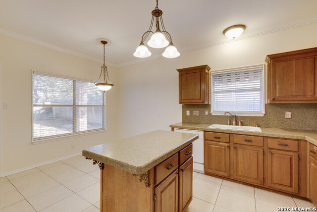 Listing photo id 9 for 16907 Redhorse