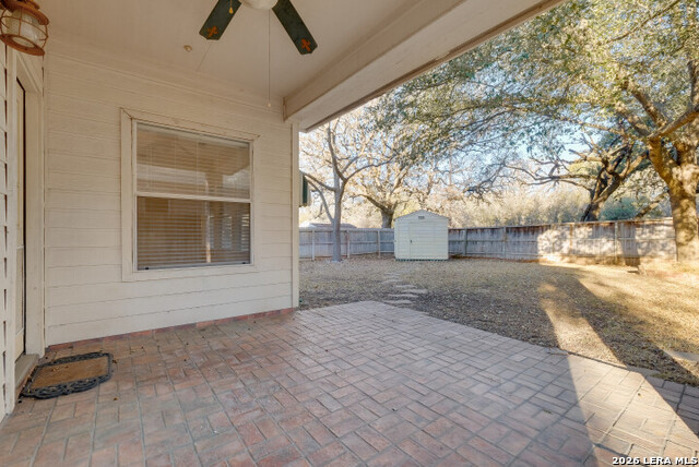 Listing photo id 25 for 16907 Redhorse