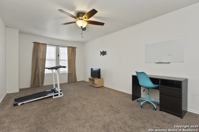 Image 17 of 30 For 707 Ridingate Farm