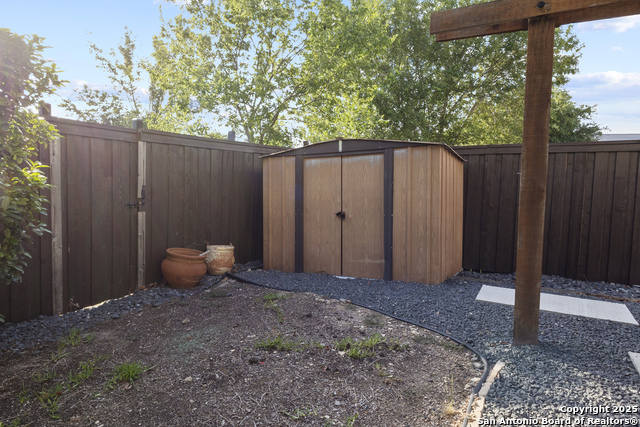 Image 30 of 30 For 707 Ridingate Farm