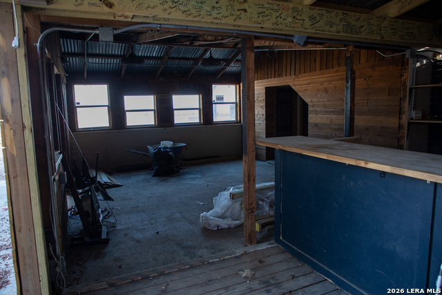 Image 16 of 21 For 5441 Fm 1102