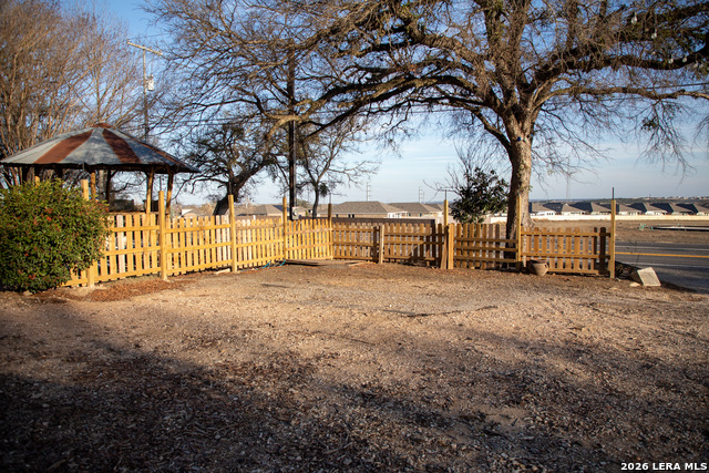 Image 4 of 21 For 5441 Fm 1102