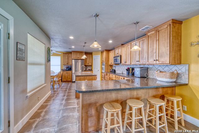 Image 20 of 51 For 270 Robinson