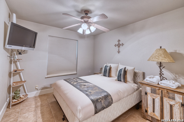 Image 26 of 51 For 270 Robinson