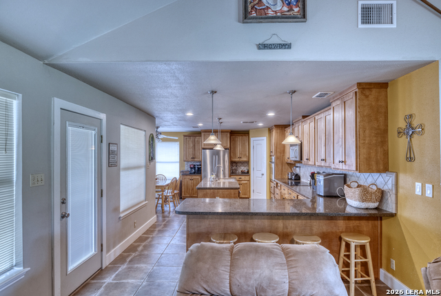 Image 30 of 51 For 270 Robinson