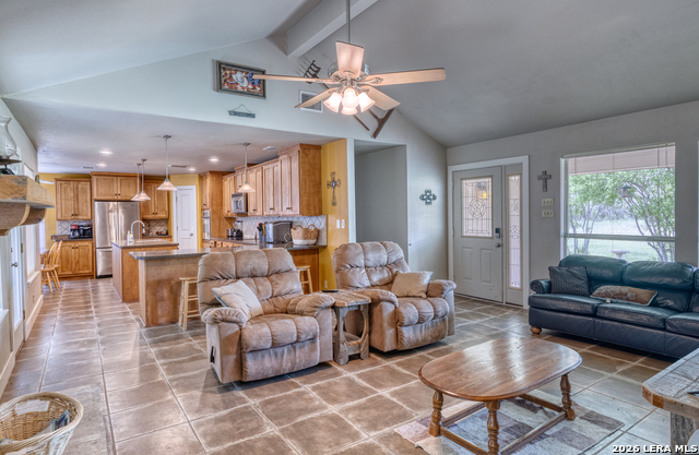 Image 31 of 51 For 270 Robinson