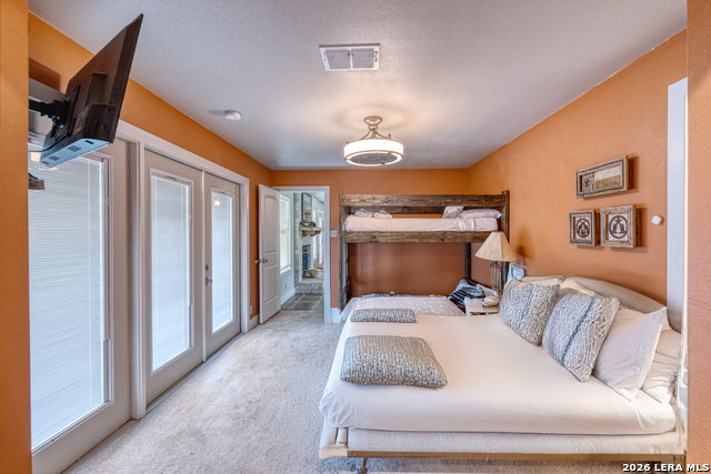 Image 32 of 51 For 270 Robinson