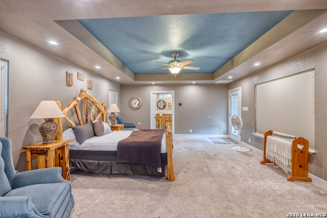 Image 33 of 51 For 270 Robinson