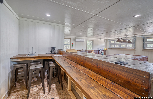 Image 9 of 51 For 270 Robinson