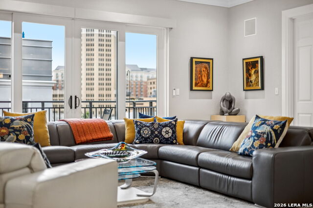 Image 24 of 44 For 230 Dwyer Ave  501