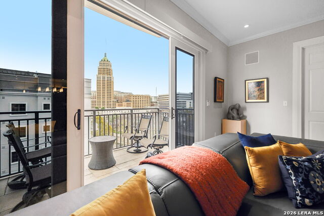 Image 26 of 44 For 230 Dwyer Ave  501