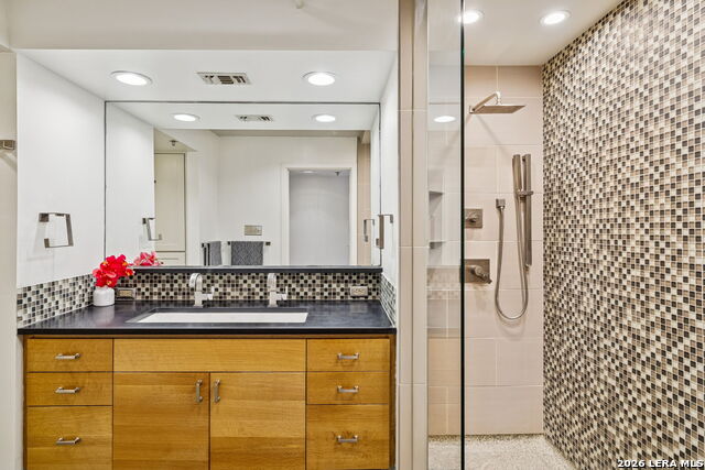 Image 11 of 35 For 212 Madison  2