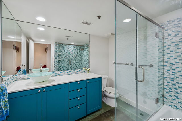 Image 7 of 35 For 212 Madison  2