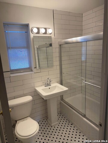 Image 13 of 17 For 309 Calgary Ave