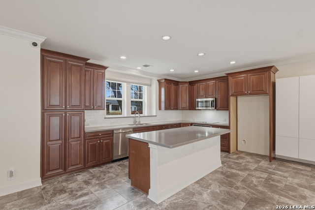 Image 4 of 26 For 623 Leigh St