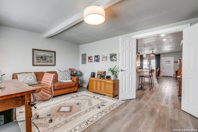 Image 14 of 25 For 1830 Magnolia W