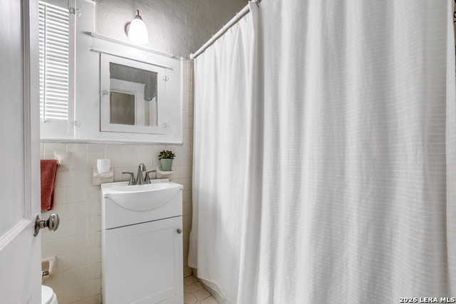 Image 18 of 25 For 1830 Magnolia W