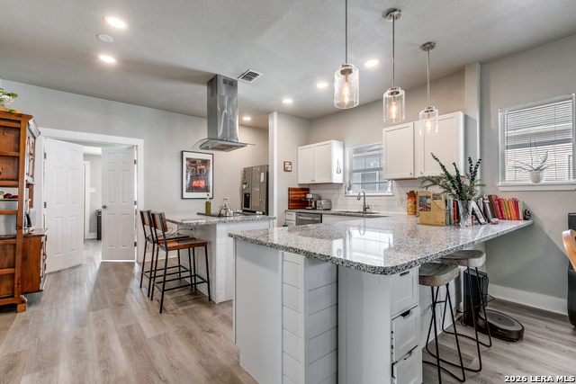 Image 8 of 25 For 1830 Magnolia W