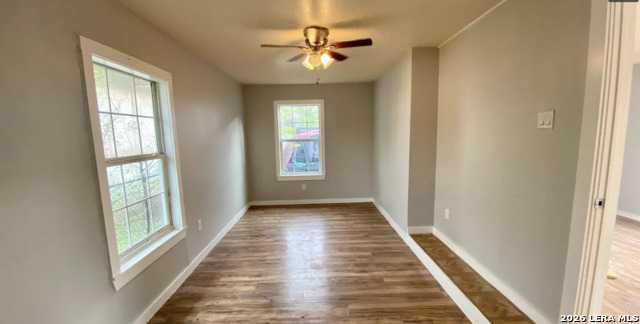 Image 6 of 9 For 433 Kayton  