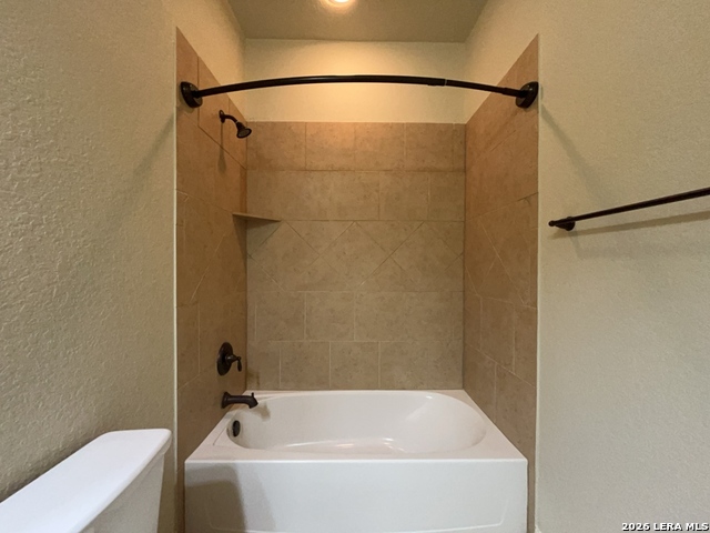 Image 39 of 55 For 5921 Whitby Rd  102