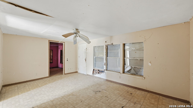 Image 4 of 20 For 510 Volunteer