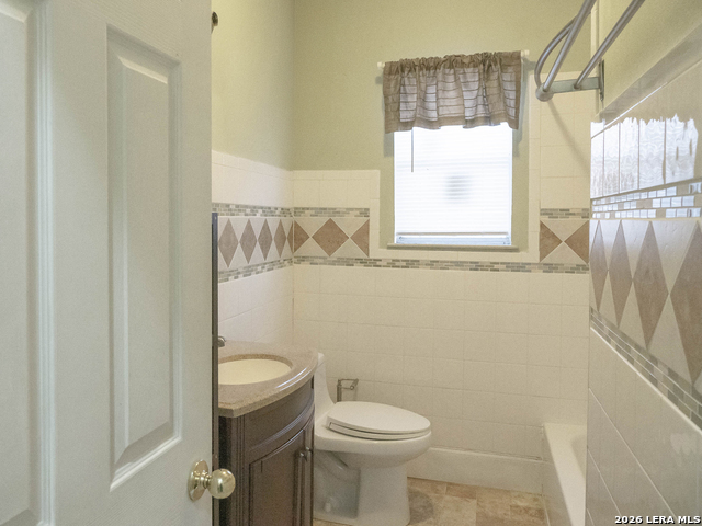 Image 23 of 27 For 1725 Craig W