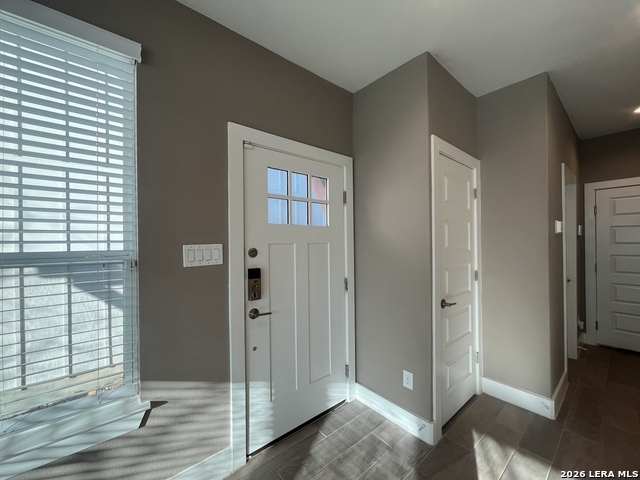 Image 27 of 40 For 1511 Sandalwood E 11