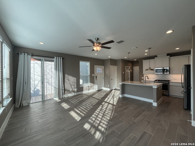 Image 9 of 40 For 1511 Sandalwood E 11