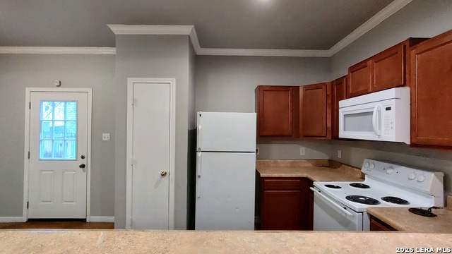 Image 6 of 14 For 5003 Summit Wood  4