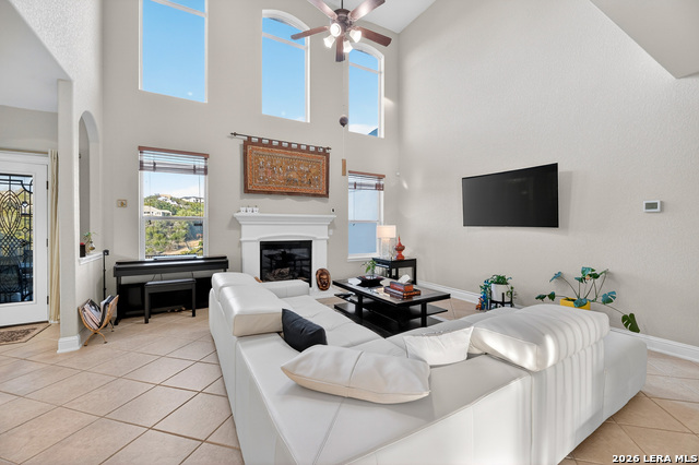 Image 12 of 38 For 18006 Maui Sands